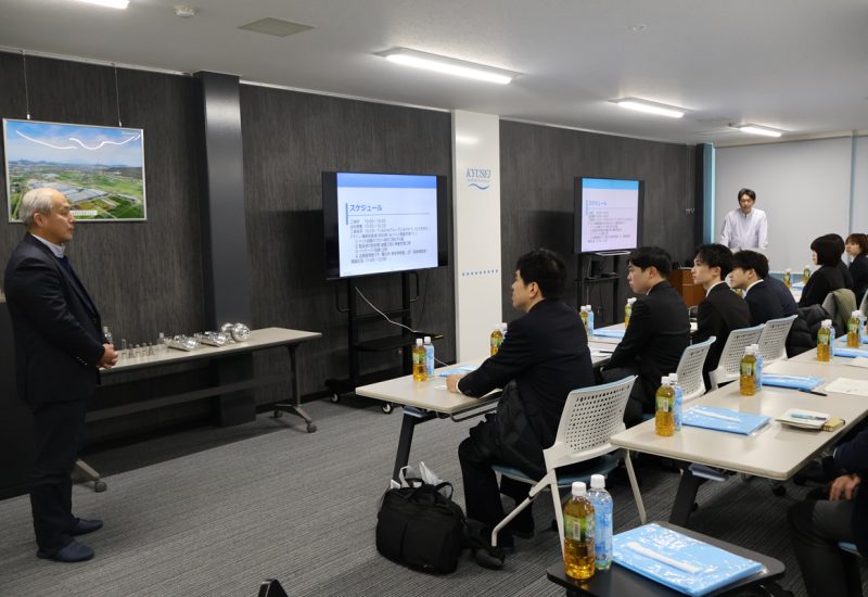 九州大学農学部食料科学工学科3年生の学生さん約40名の工場見学を実施しました1